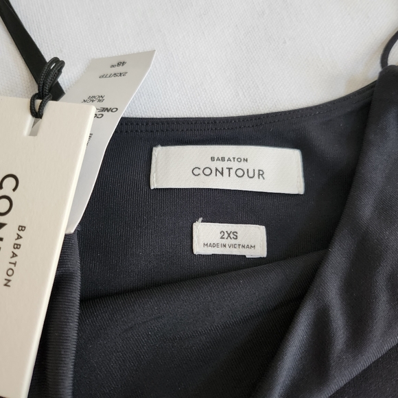 NWT Aritzia Babaton XXS Contour bodysuit, black, asymmetrical - Picture 6 of 8